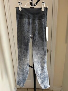 lululemon athletica Blue Ombre Striped Leggings